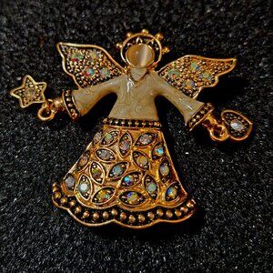 Vintage KC Kenneth Cole Angel Brooch Pin